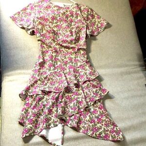 Stylesstalker, Floral printed dress